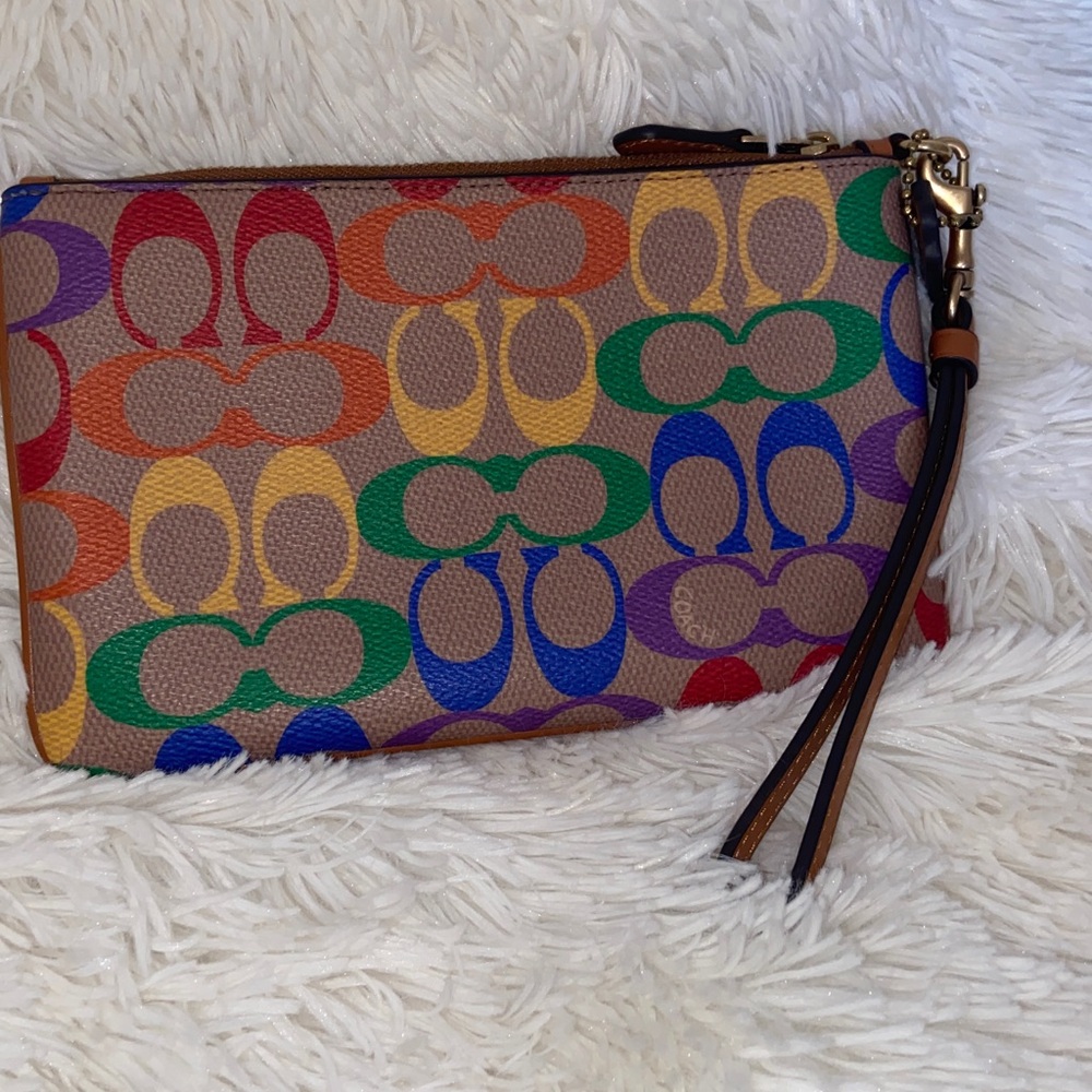 NWOT Coach Wristlet Brass/Tan Natural Multi Rainbow Signature Canvas/leather - Picture 5 of 13